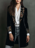 Regina | Blazer Negro Ajustado con Estampado Barroco 2