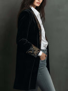 Léontine | Fitted Baroque Print Black Blazer 3