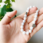 Pulsera en Piedra natural con breloques Huella y Corazón - Design artisanal 3