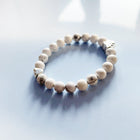 Pulsera en Piedra natural con breloques Huella y Corazón - Design artisanal 4