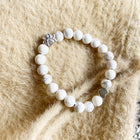 Pulsera en Piedra natural con breloques Huella y Corazón - Design artisanal 1