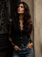 Daniela | Top Blazer Negro con Mangas Semitransparentes 2