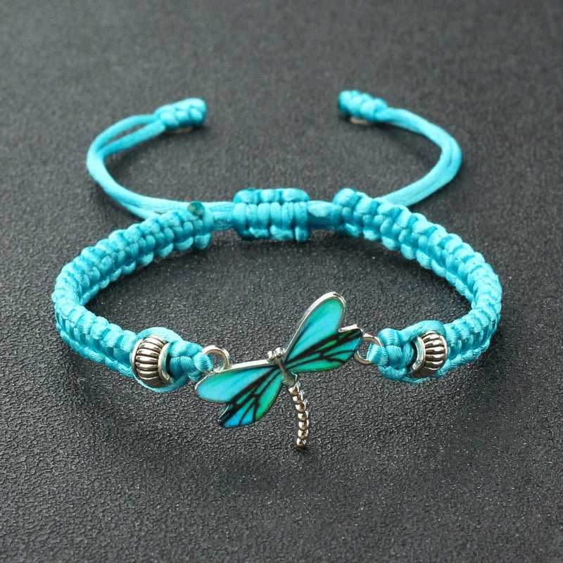 Pulsera tejida a mano con libélulas