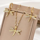 Collar de libélula dorado con aretes a juego 1