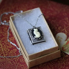 Collar Colgante vintage livre de Gato - Pages rotatives 2