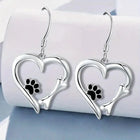 Aretes Colgantees en Plata con motif Corazón y Huella 2