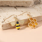 Aretes Colgantees Nid d'Abeja y Abeja - Bijoux Dorados para Mujers 2