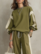 Sonia | Conjunto Casual de Sudadera Verde Oliva de Cuello Redondo y Pantalón Ancho con Cordón 3