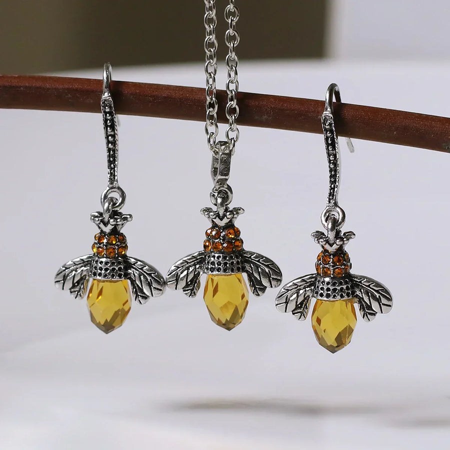 Set de joyería Collar y Aretes Abeja vintage
