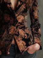 Camila | Blazer Sastre Floral Negro y Bronce 4