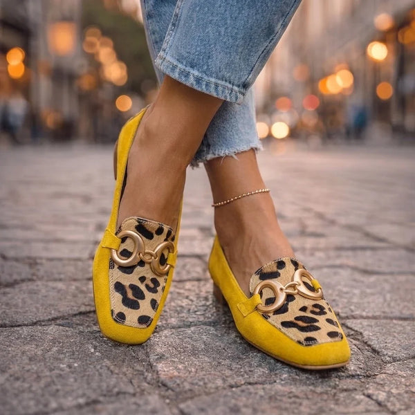 Giulia Mocasines con Detalle de Estribo