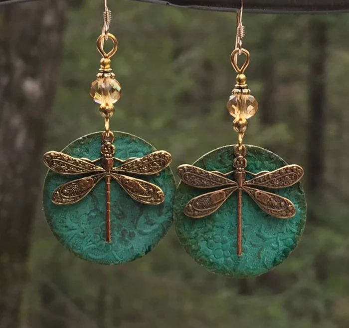 Aretes de libélula vintage dorados