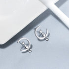 Aretes de gato en plata de ley con diseño de luna y gato 1