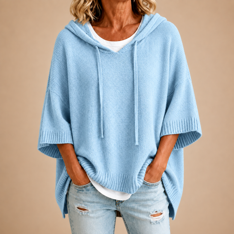 Poncho de Punto con Capucha en Azul Claro